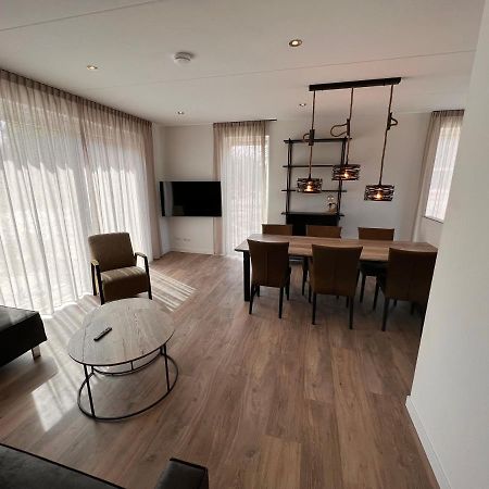 Luxe Villa Op Vakantiepark De Koorn-Aar Den Burg Exteriör bild